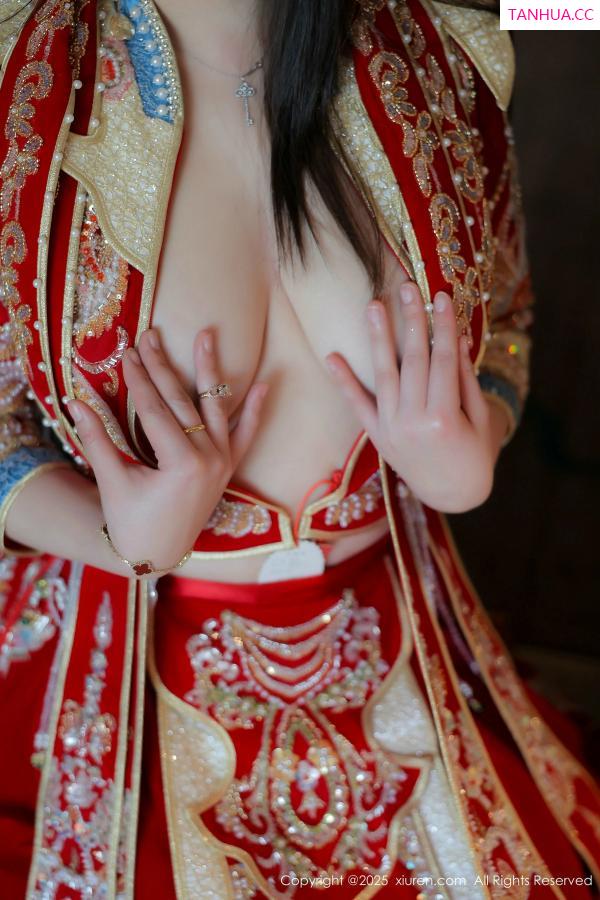   [XiuRen]高清写真图 2025.02.11 No.9869 林若凡F 黑丝美臀第4张图片